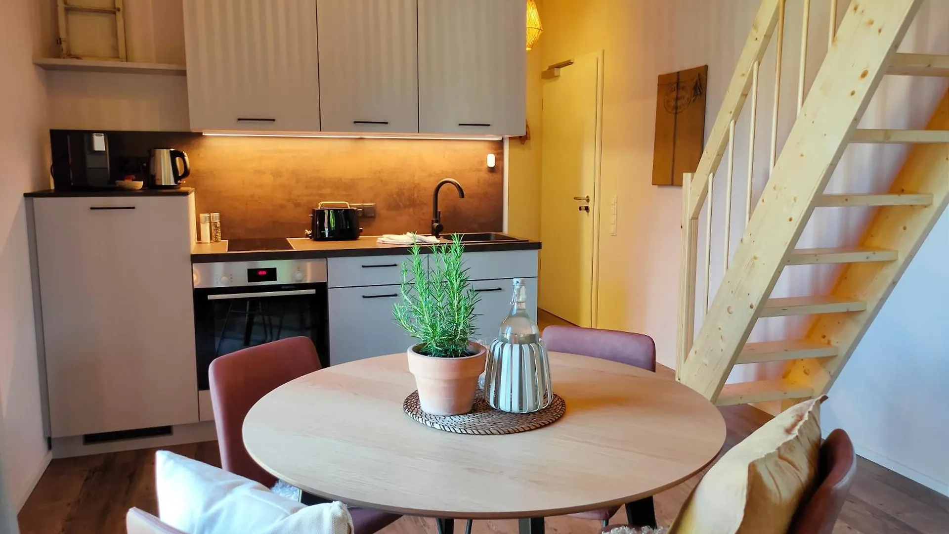 Aparthotel Das Herzstueck - Schaubrennerei, Hausbrauerei & Apartments Burghaslach Germany